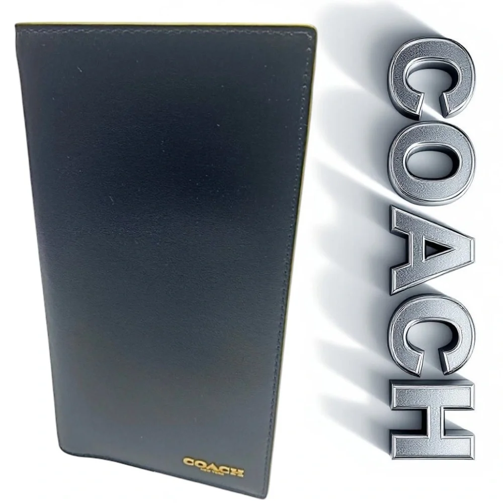 Coach Black Leather Passport Card Wallet Men’s Travel Organizer – Slim Design